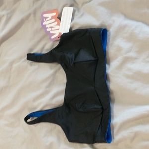 YITTY shaping midi bralette, new with tags. Black, size medium